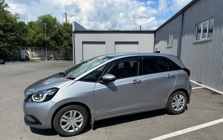 Honda Fit, 2020 год, 1 350 000 рублей, 2 фотография