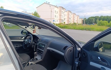 Skoda Octavia, 2011 год, 695 000 рублей, 3 фотография