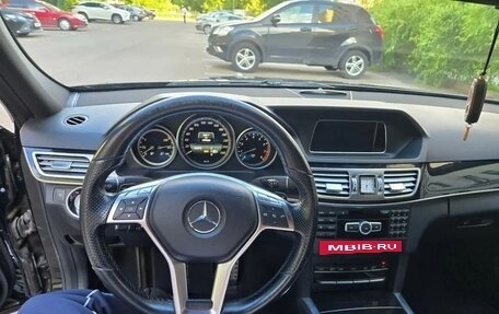 Mercedes-Benz E-Класс, 2014 год, 2 000 000 рублей, 9 фотография