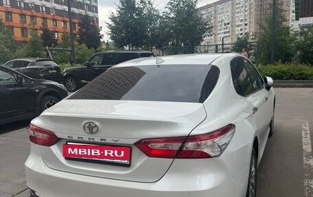 Toyota Camry, 2019 год, 3 000 000 рублей, 3 фотография