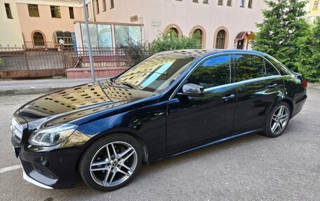 Mercedes-Benz E-Класс, 2014 год, 2 000 000 рублей, 21 фотография