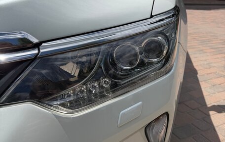 Toyota Camry, 2017 год, 2 300 000 рублей, 8 фотография
