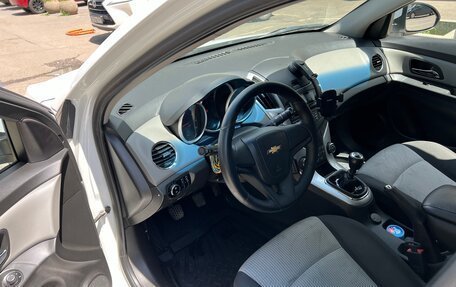 Chevrolet Cruze II, 2014 год, 650 000 рублей, 4 фотография