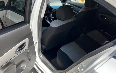 Chevrolet Cruze II, 2014 год, 650 000 рублей, 5 фотография