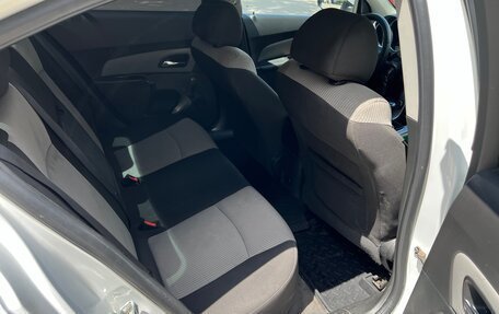 Chevrolet Cruze II, 2014 год, 650 000 рублей, 3 фотография