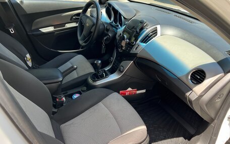 Chevrolet Cruze II, 2014 год, 650 000 рублей, 6 фотография