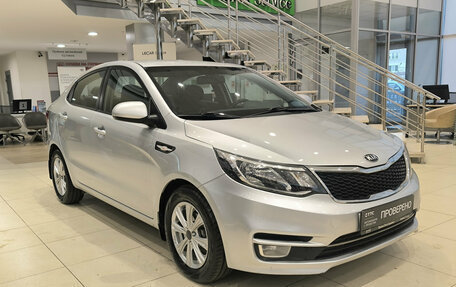 KIA Rio III рестайлинг, 2016 год, 934 000 рублей, 3 фотография