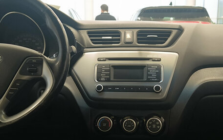 KIA Rio III рестайлинг, 2016 год, 934 000 рублей, 18 фотография