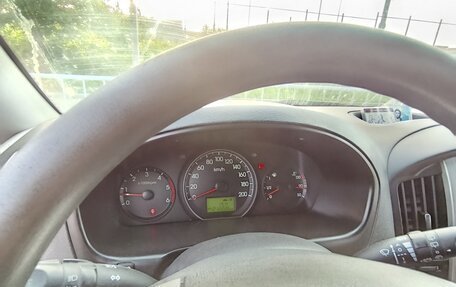 Hyundai H-1 II рестайлинг, 2012 год, 1 800 000 рублей, 6 фотография