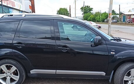 Mitsubishi Outlander III рестайлинг 3, 2008 год, 950 000 рублей, 2 фотография