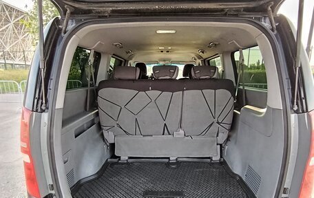 Hyundai H-1 II рестайлинг, 2012 год, 1 800 000 рублей, 9 фотография