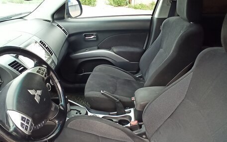 Mitsubishi Outlander III рестайлинг 3, 2008 год, 950 000 рублей, 18 фотография