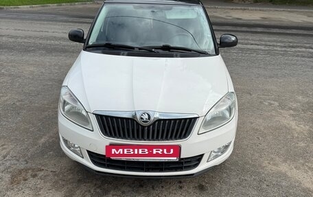 Skoda Fabia II, 2014 год, 850 000 рублей, 2 фотография
