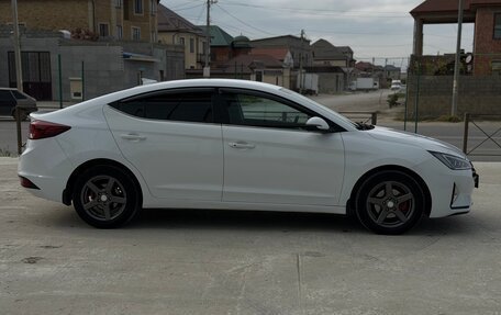 Hyundai Elantra VI рестайлинг, 2019 год, 1 090 000 рублей, 5 фотография
