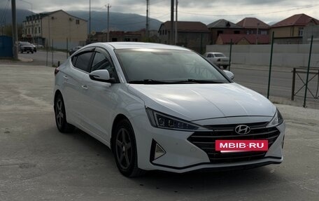 Hyundai Elantra VI рестайлинг, 2019 год, 1 090 000 рублей, 2 фотография