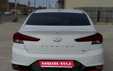 Hyundai Elantra VI рестайлинг, 2019 год, 1 090 000 рублей, 8 фотография
