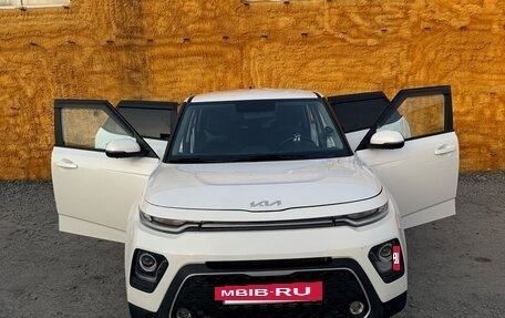 KIA Soul III, 2021 год, 1 750 000 рублей, 2 фотография