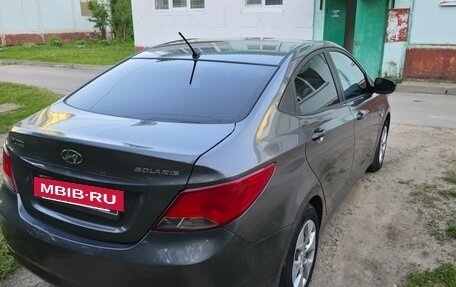 Hyundai Solaris II рестайлинг, 2015 год, 900 000 рублей, 4 фотография