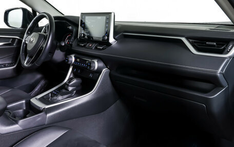 Toyota RAV4, 2020 год, 3 390 000 рублей, 11 фотография