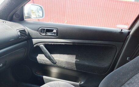 Volkswagen Passat B5+ рестайлинг, 2001 год, 550 000 рублей, 21 фотография