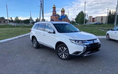 Mitsubishi Outlander III рестайлинг 3, 2020 год, 2 650 000 рублей, 1 фотография