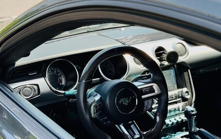 Ford Mustang VI рестайлинг, 2019 год, 2 590 000 рублей, 6 фотография