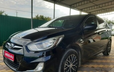 Hyundai Solaris II рестайлинг, 2012 год, 720 000 рублей, 1 фотография