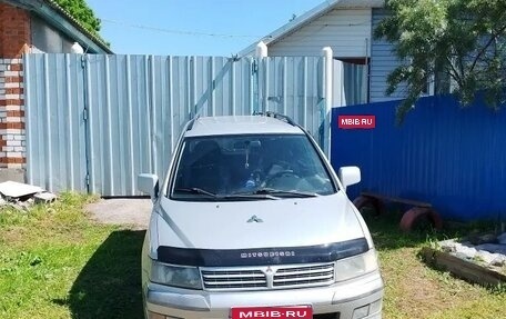 Mitsubishi Space Wagon III, 2002 год, 430 000 рублей, 1 фотография