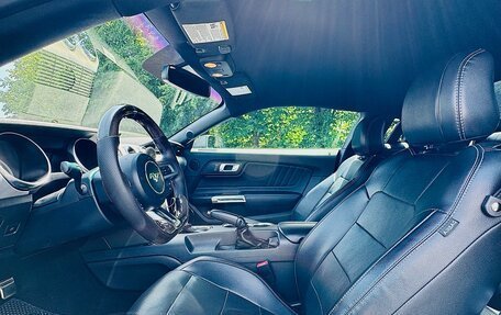 Ford Mustang VI рестайлинг, 2019 год, 2 590 000 рублей, 15 фотография