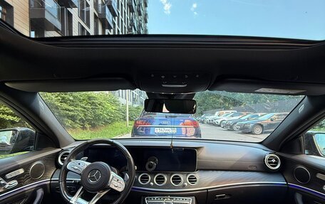 Mercedes-Benz E-Класс, 2017 год, 3 200 000 рублей, 4 фотография