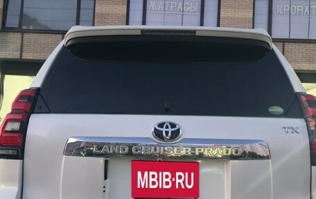 Toyota Land Cruiser Prado 150 рестайлинг 2, 2018 год, 4 500 000 рублей, 18 фотография