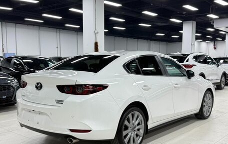 Mazda 3, 2022 год, 1 500 000 рублей, 4 фотография