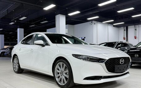 Mazda 3, 2022 год, 1 500 000 рублей, 3 фотография