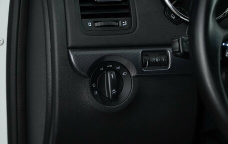 Skoda Yeti I рестайлинг, 2015 год, 1 389 050 рублей, 16 фотография