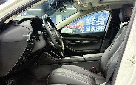 Mazda 3, 2022 год, 1 500 000 рублей, 16 фотография