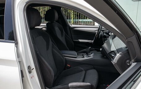 BMW 5 серия, 2019 год, 3 099 000 рублей, 12 фотография