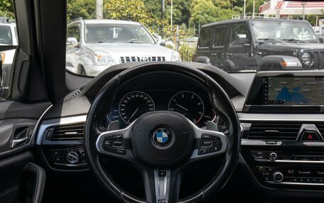 BMW 5 серия, 2019 год, 3 099 000 рублей, 16 фотография