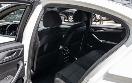 BMW 5 серия, 2019 год, 3 099 000 рублей, 15 фотография