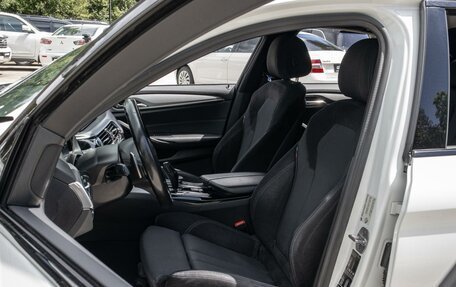 BMW 5 серия, 2019 год, 3 099 000 рублей, 14 фотография