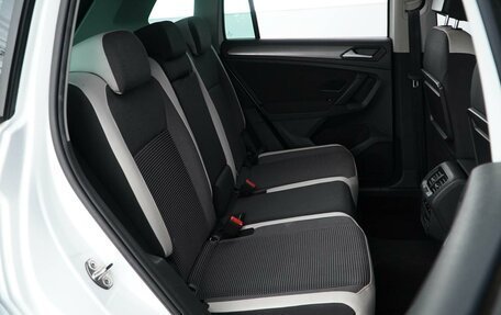 Volkswagen Tiguan II, 2020 год, 2 499 050 рублей, 5 фотография