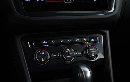 Volkswagen Tiguan II, 2020 год, 2 499 050 рублей, 20 фотография