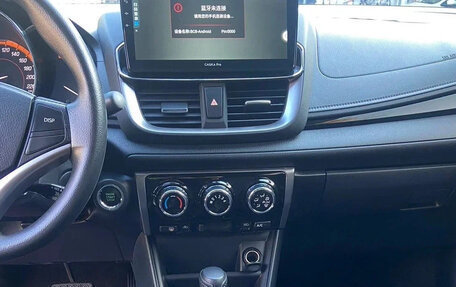 Toyota Yaris XP150 рестайлинг, 2022 год, 1 040 000 рублей, 4 фотография