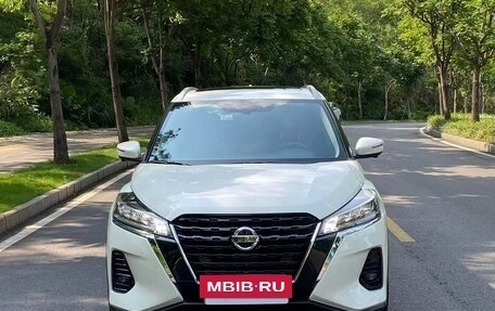 Nissan Kicks I, 2022 год, 1 070 000 рублей, 2 фотография