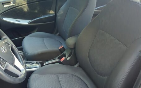 Hyundai Solaris II рестайлинг, 2012 год, 620 000 рублей, 9 фотография