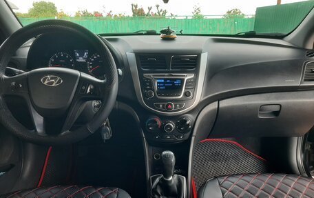 Hyundai Solaris II рестайлинг, 2012 год, 720 000 рублей, 4 фотография