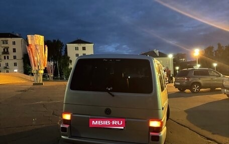 Volkswagen Caravelle T4, 2002 год, 850 000 рублей, 6 фотография