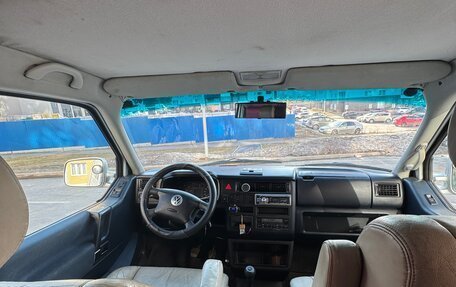 Volkswagen Caravelle T4, 2002 год, 850 000 рублей, 25 фотография