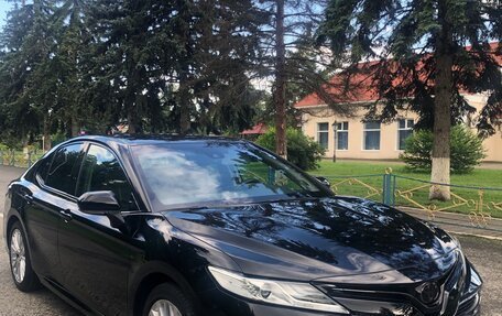 Toyota Camry, 2018 год, 3 470 000 рублей, 3 фотография