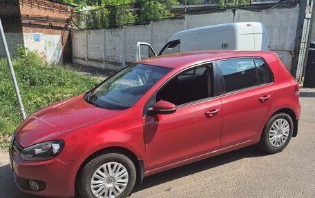 Volkswagen Golf VI, 2009 год, 700 000 рублей, 2 фотография