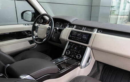 Land Rover Range Rover IV рестайлинг, 2019 год, 7 549 000 рублей, 10 фотография